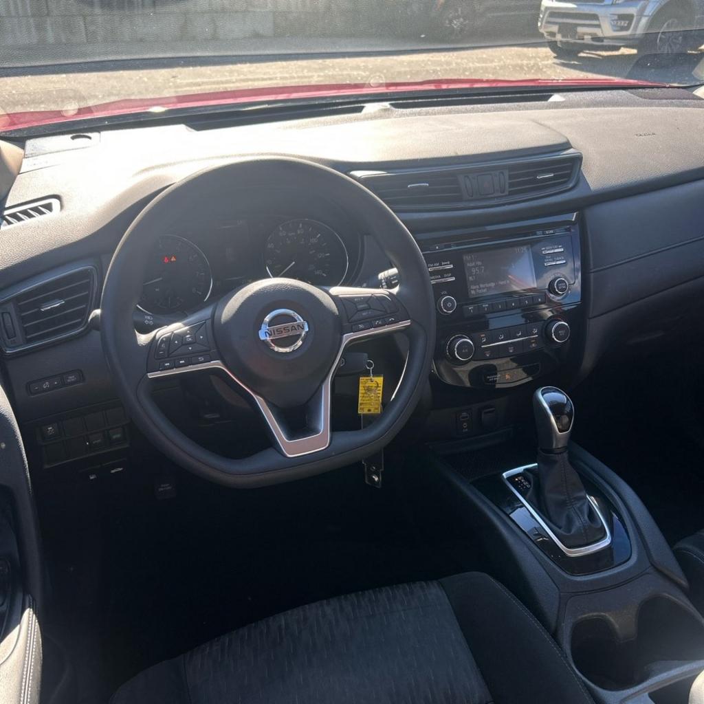 2017 Nissan Rogue - $7,900