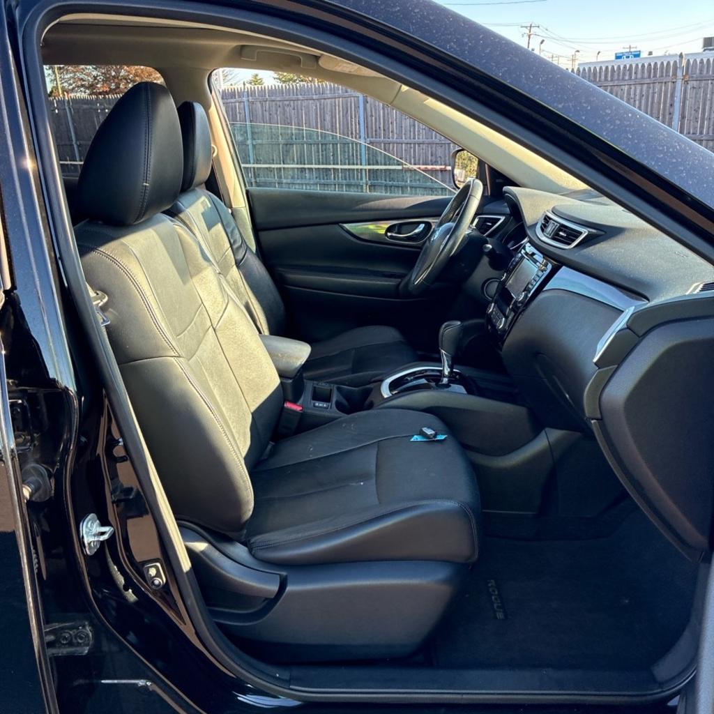 2015 Nissan Rogue - $5,950