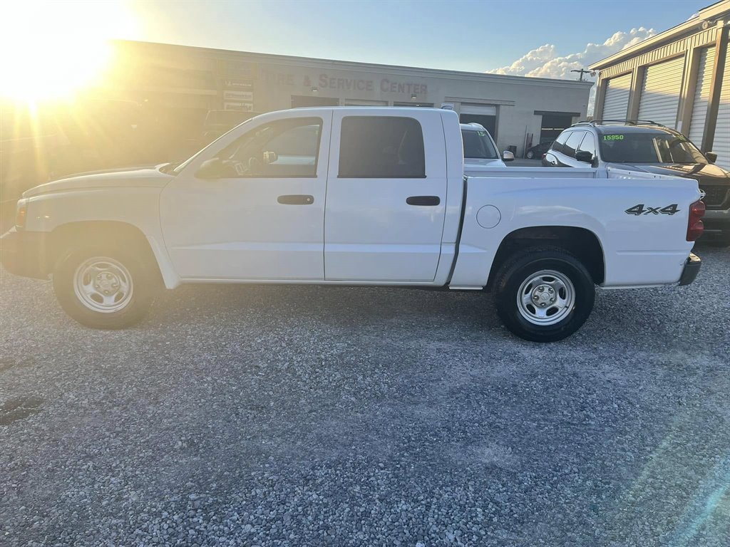 2005 Dodge Dakota ST photo