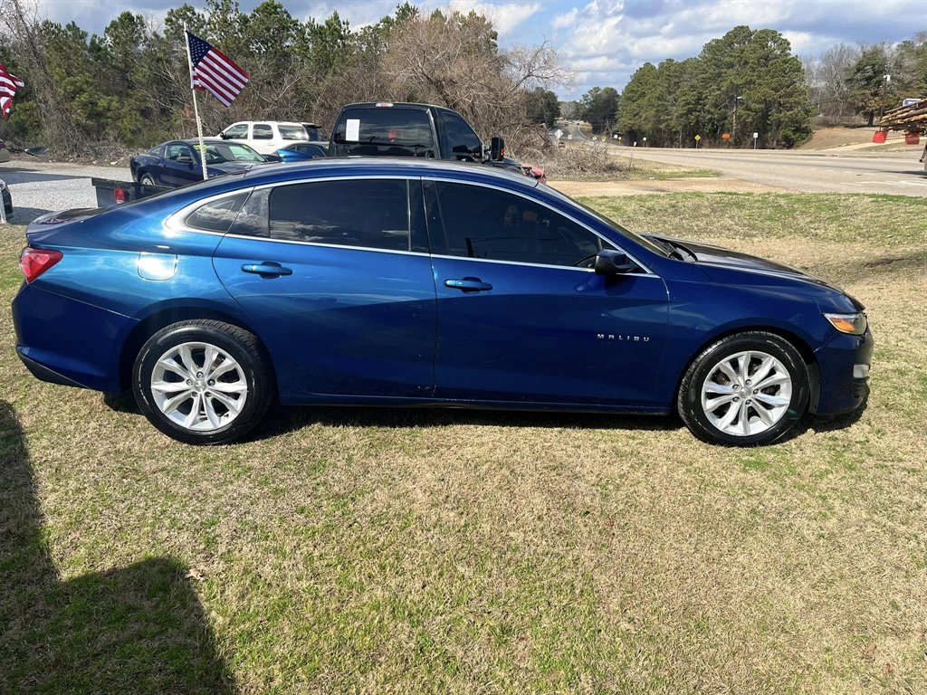 2019 Chevrolet Malibu LT photo