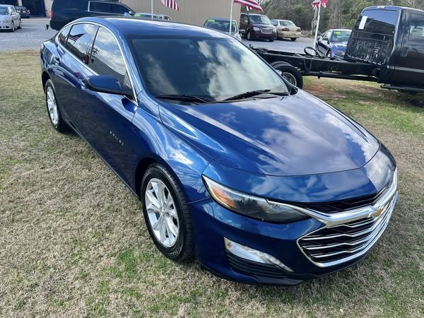 2019 Chevrolet Malibu LT photo