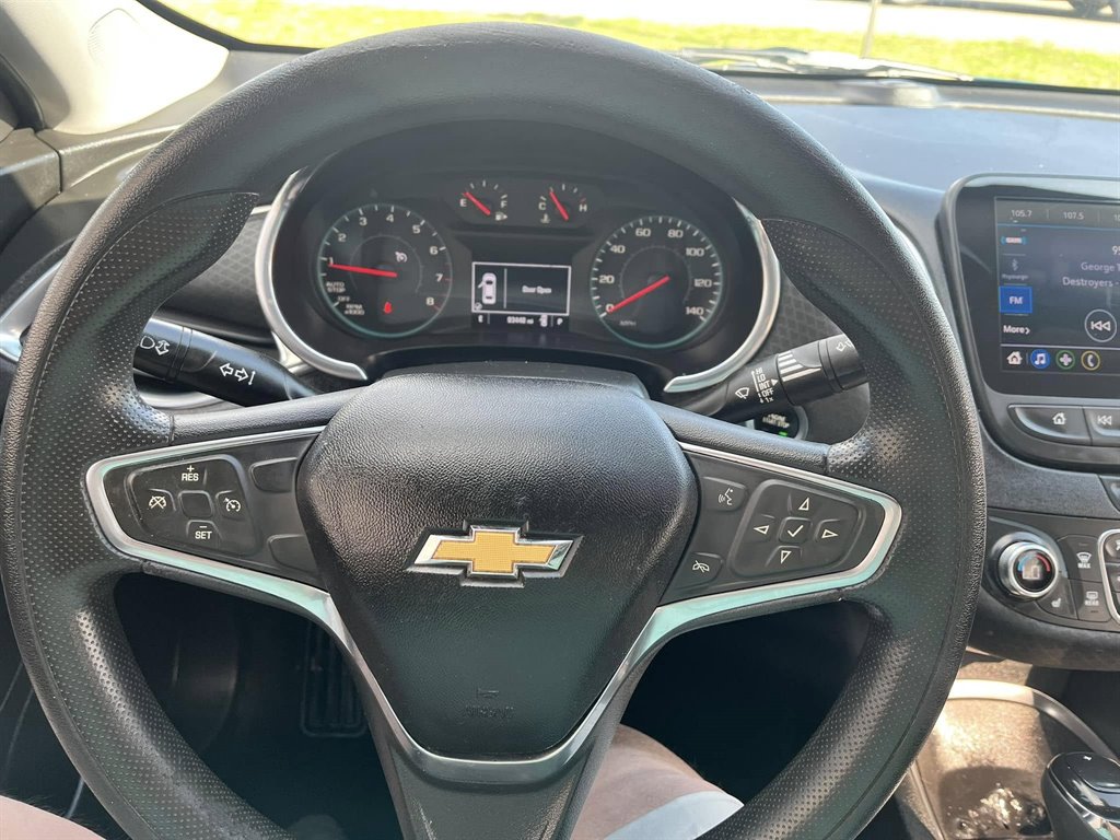 2019 Chevrolet Malibu LT photo
