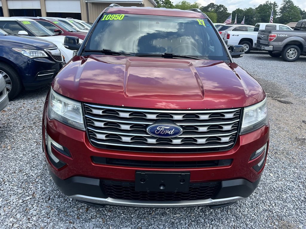 2017 Ford Explorer XLT photo