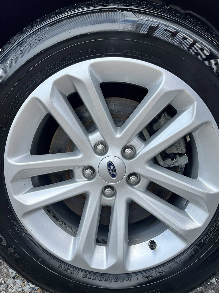 2017 Ford Explorer XLT photo