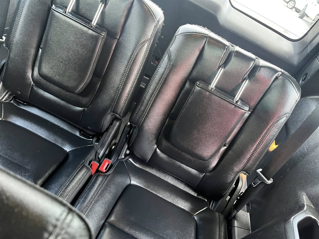 2017 Ford Explorer XLT photo