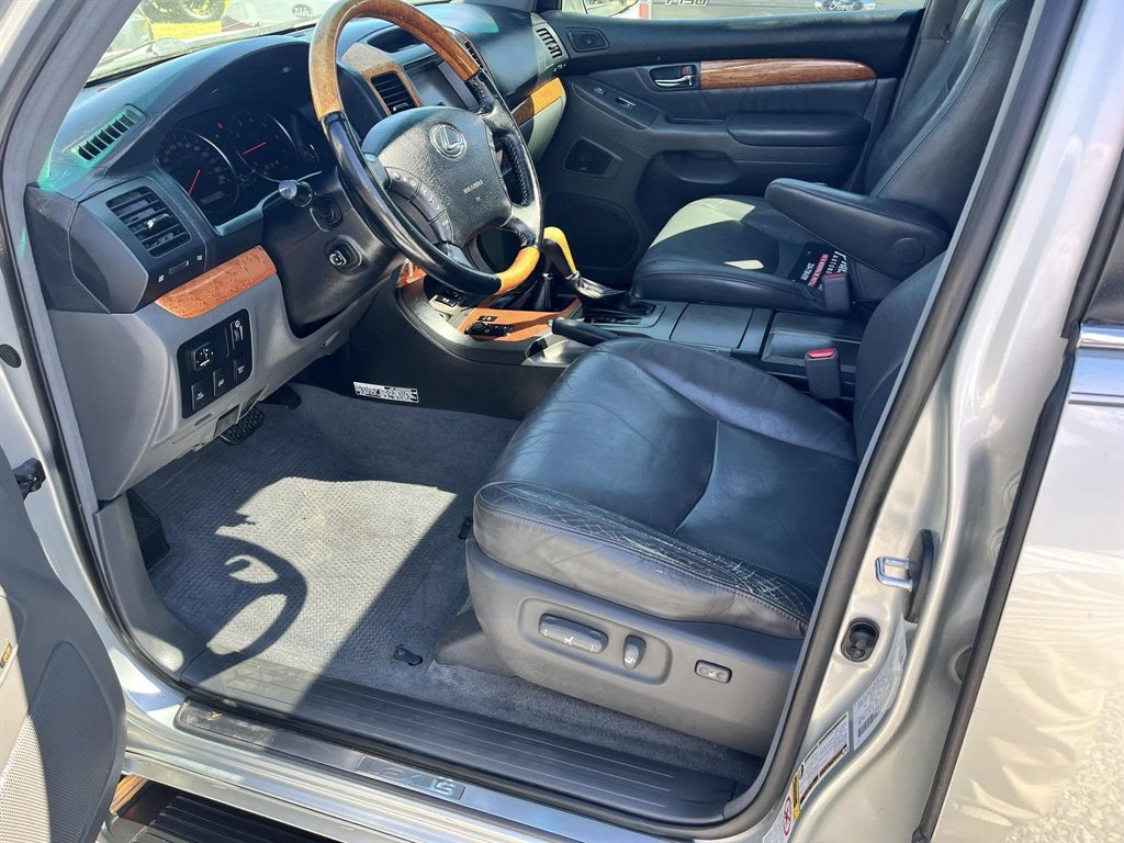 2005 Lexus GX 470 photo
