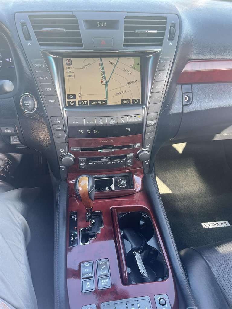 2008 Lexus LS 460 L photo