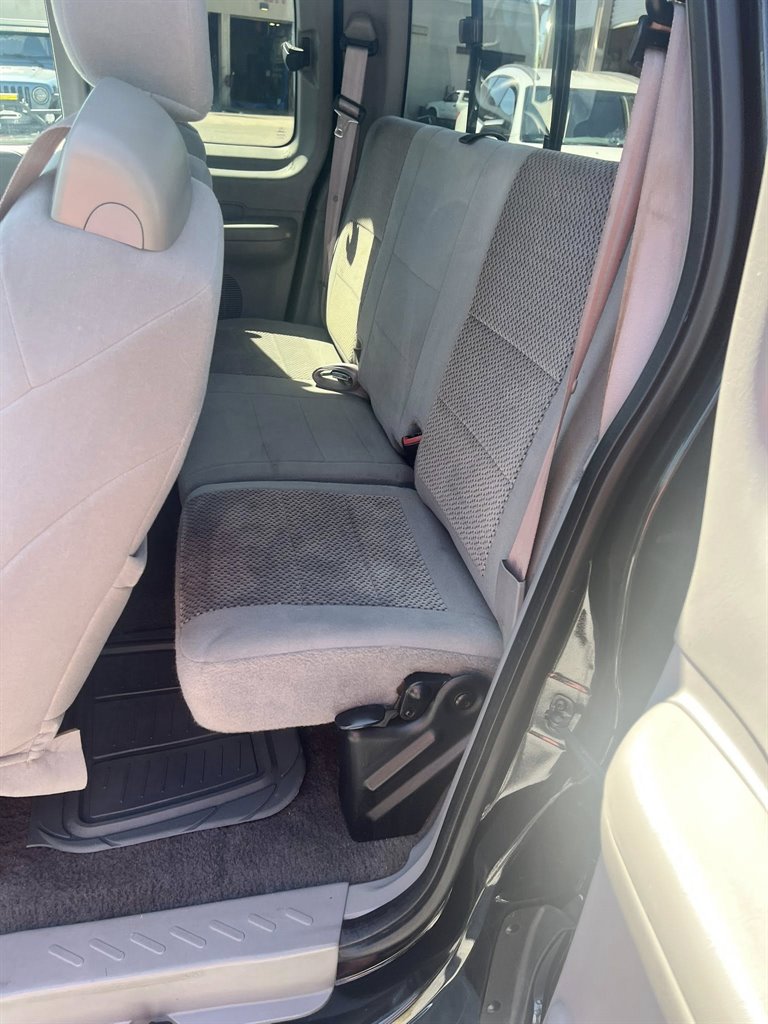 2003 Ford F-150 XL photo