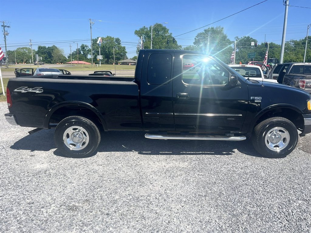 2003 Ford F-150 XL photo