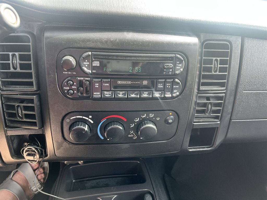 2002 Dodge Dakota SLT photo