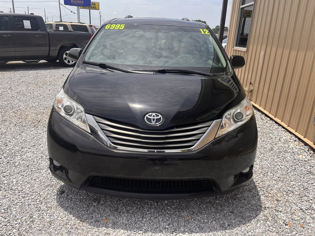 2012 Toyota Sienna XLE