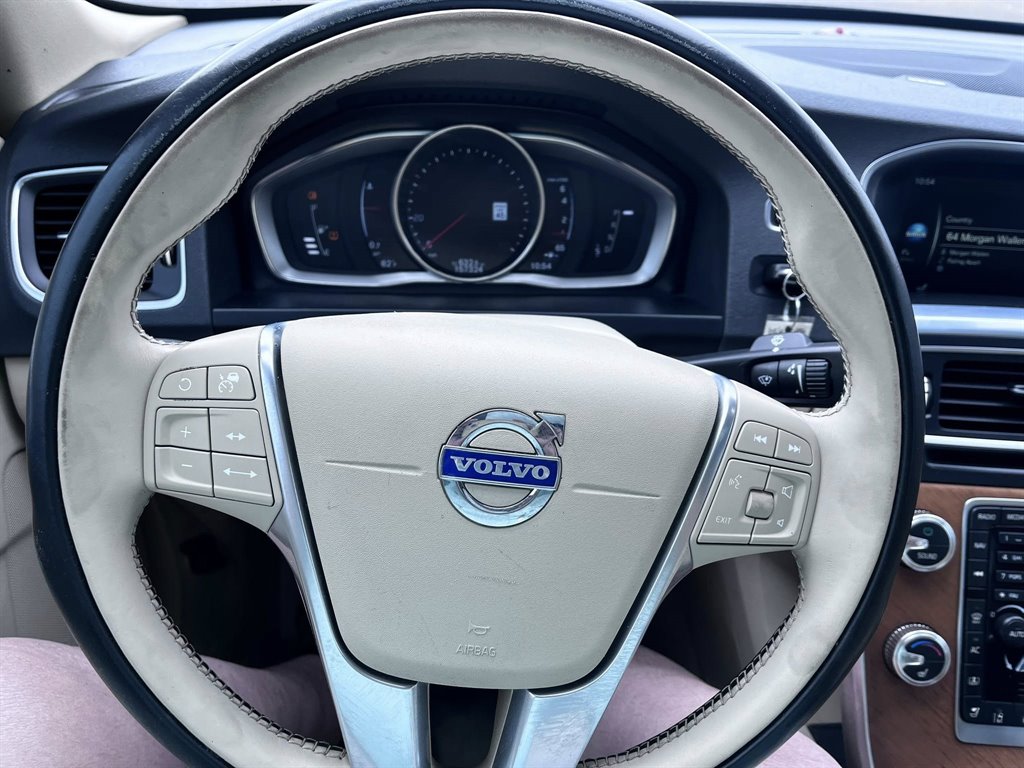 2016 Volvo S60 - $7,950