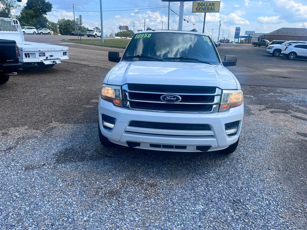 2015 Ford Expedition - $10,950