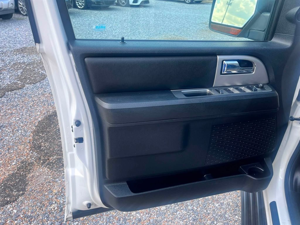 2015 Ford Expedition - $10,950