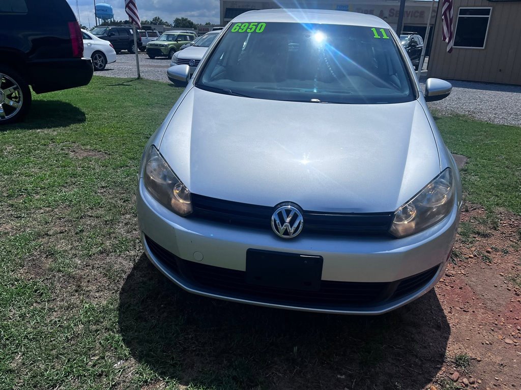 2011 Volkswagen Golf - $6,950