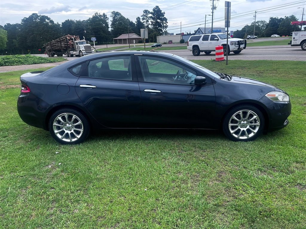 2013 Dodge Dart - $5,950