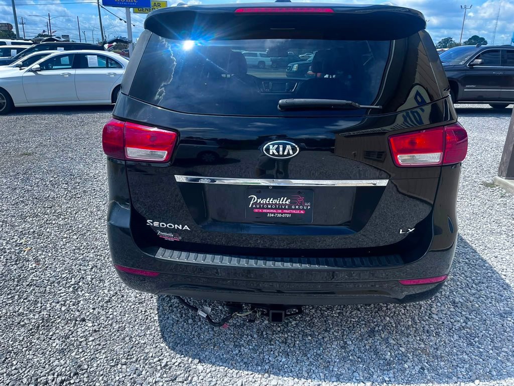 2017 Kia Sedona - $5,950