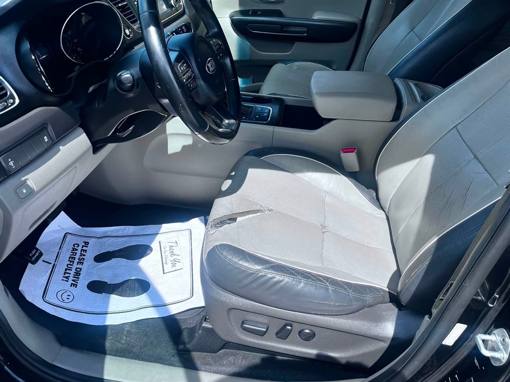 2017 Kia Sedona - $5,950