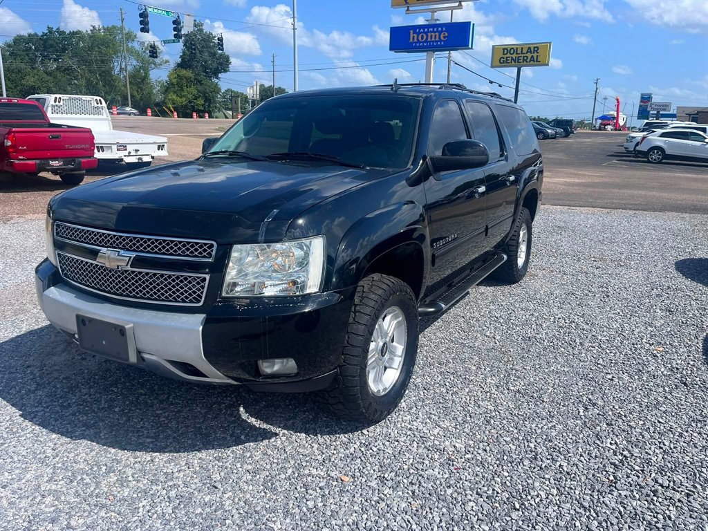 2011 Chevrolet Suburban - $9,950