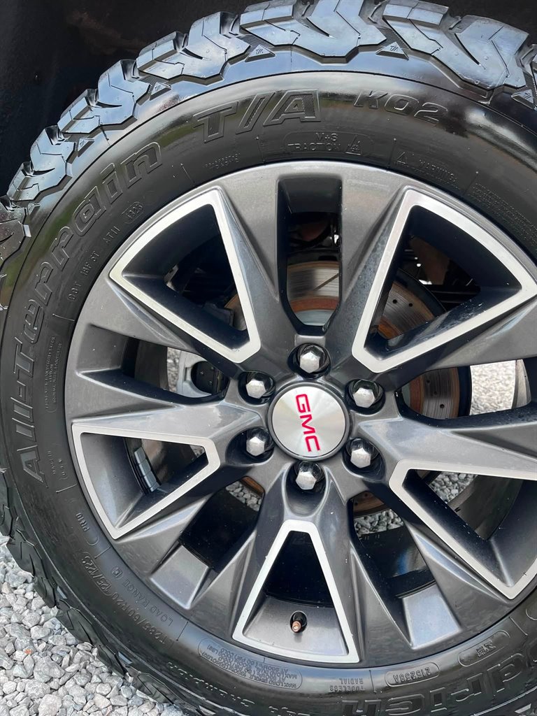 2017 GMC Sierra - $22,950