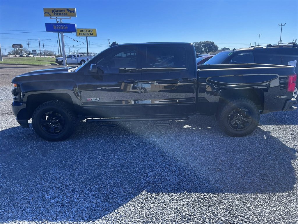 2017 Chevrolet Silverado - $19,950