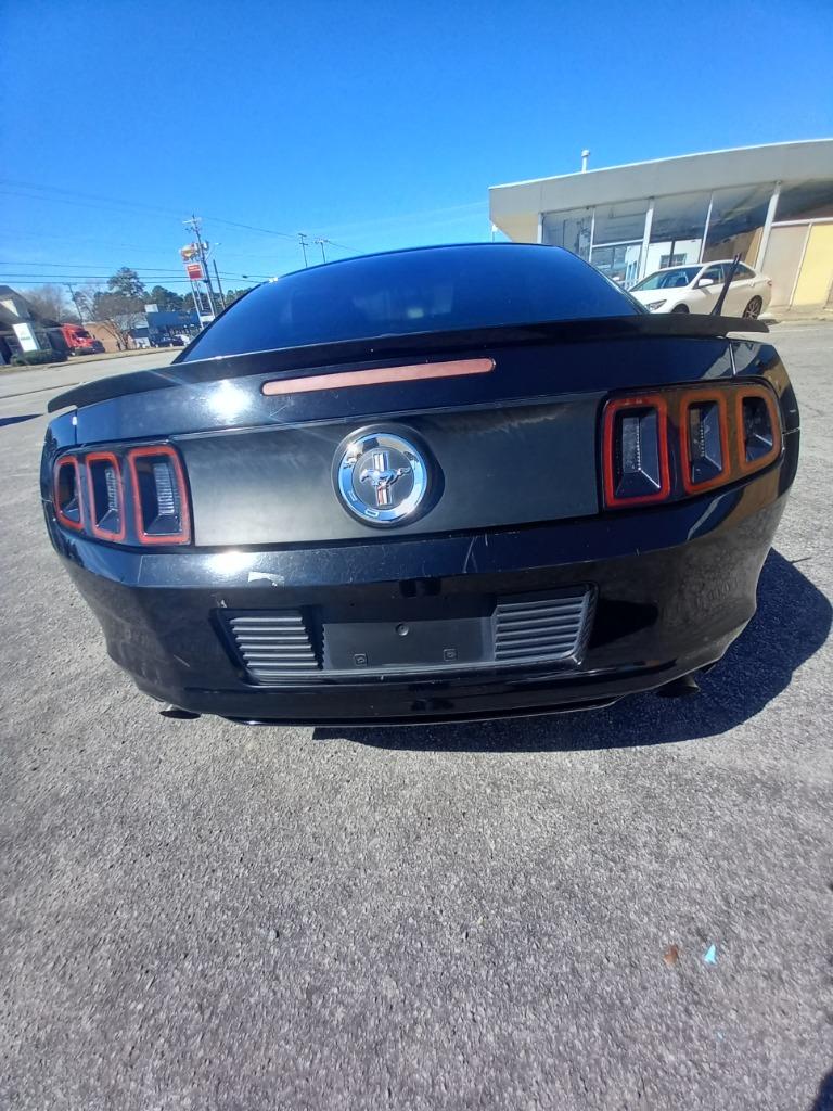 2014 Ford Mustang V6 photo