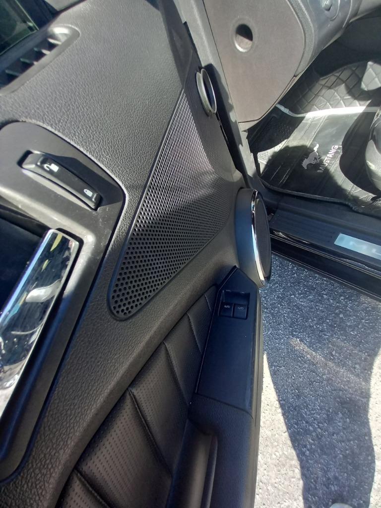 2014 Ford Mustang V6 photo