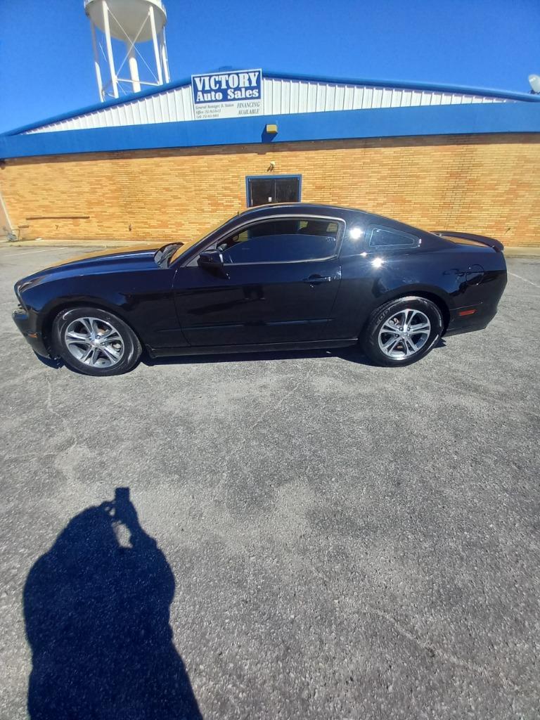2014 Ford Mustang V6 photo