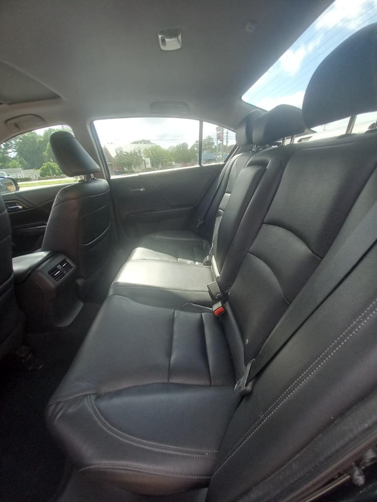 2015 Honda Accord Touring photo