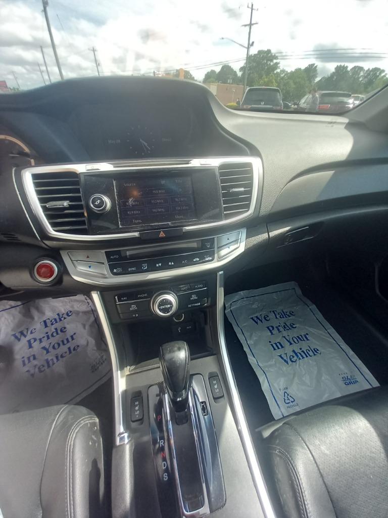 2015 Honda Accord Touring photo