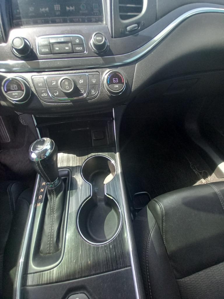 2016 Chevrolet Impala LT photo