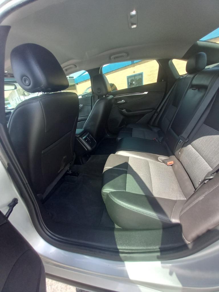 2016 Chevrolet Impala LT photo