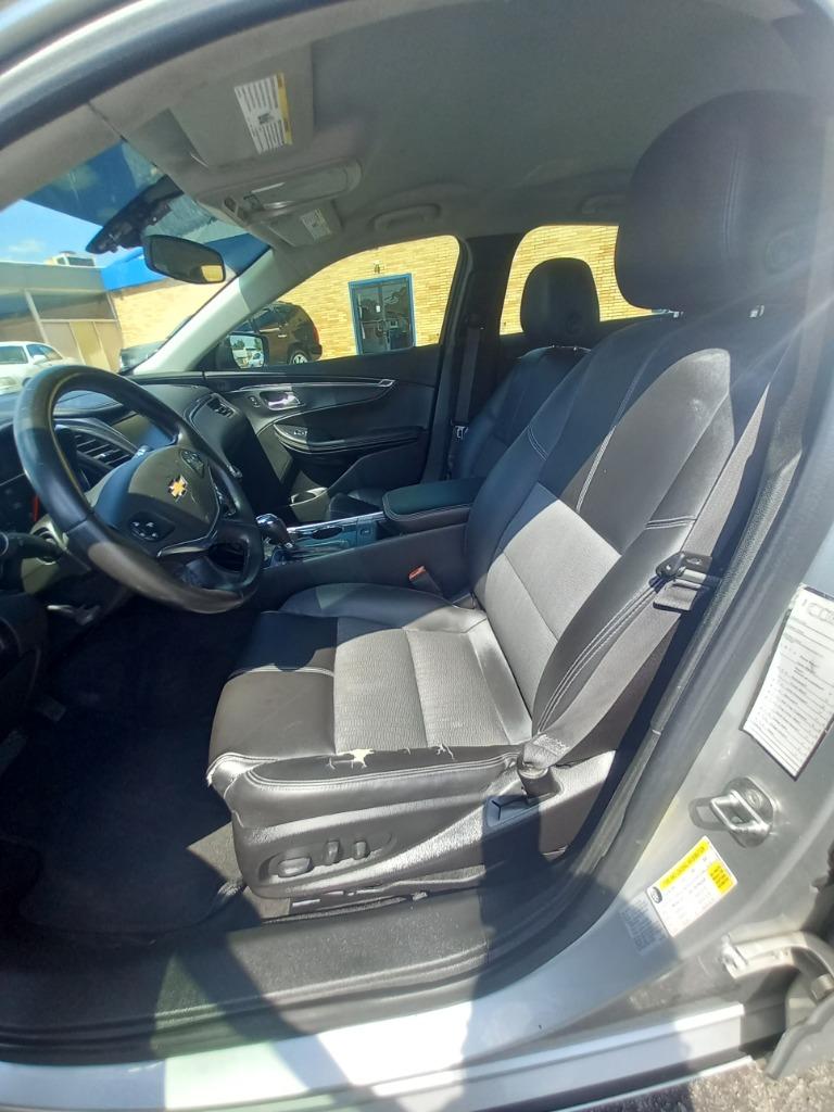 2016 Chevrolet Impala LT photo