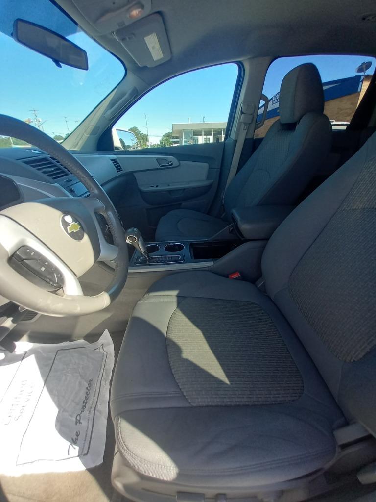 2012 Chevrolet Traverse LT photo
