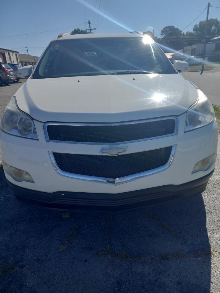 2012 Chevrolet Traverse LT photo