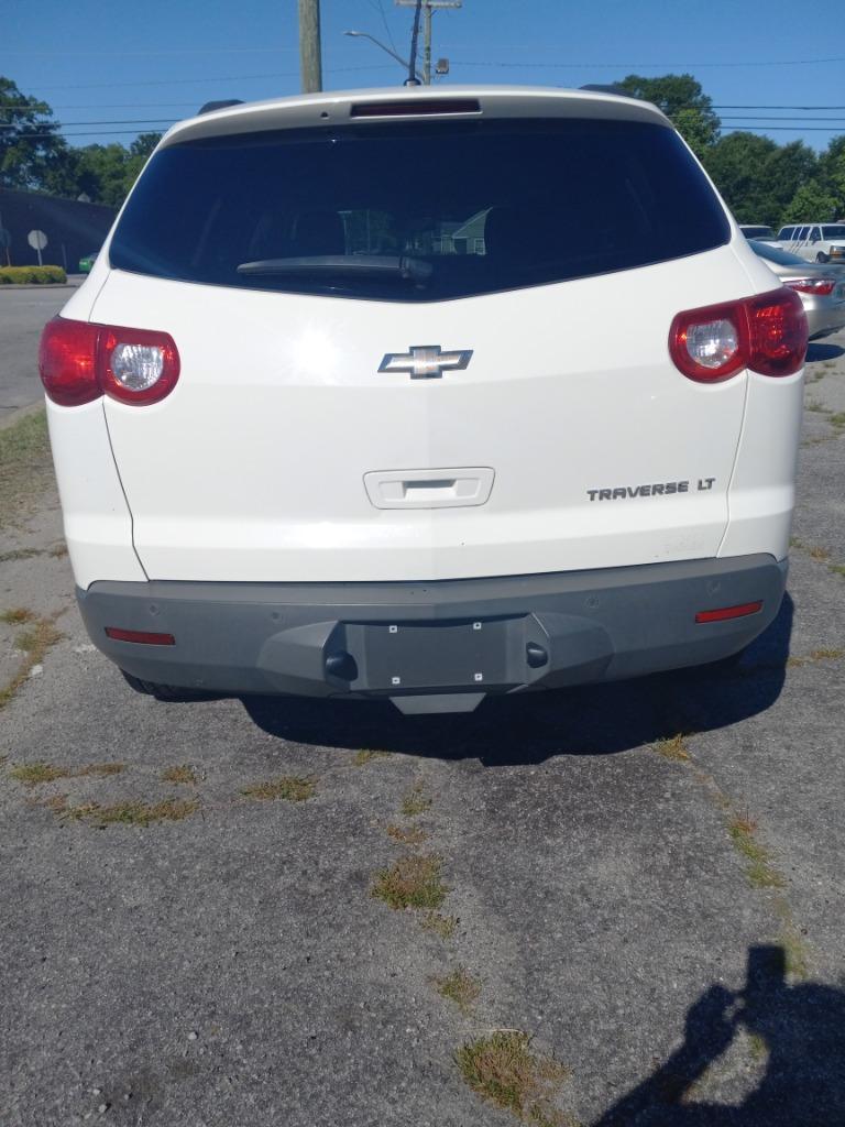 2012 Chevrolet Traverse LT photo