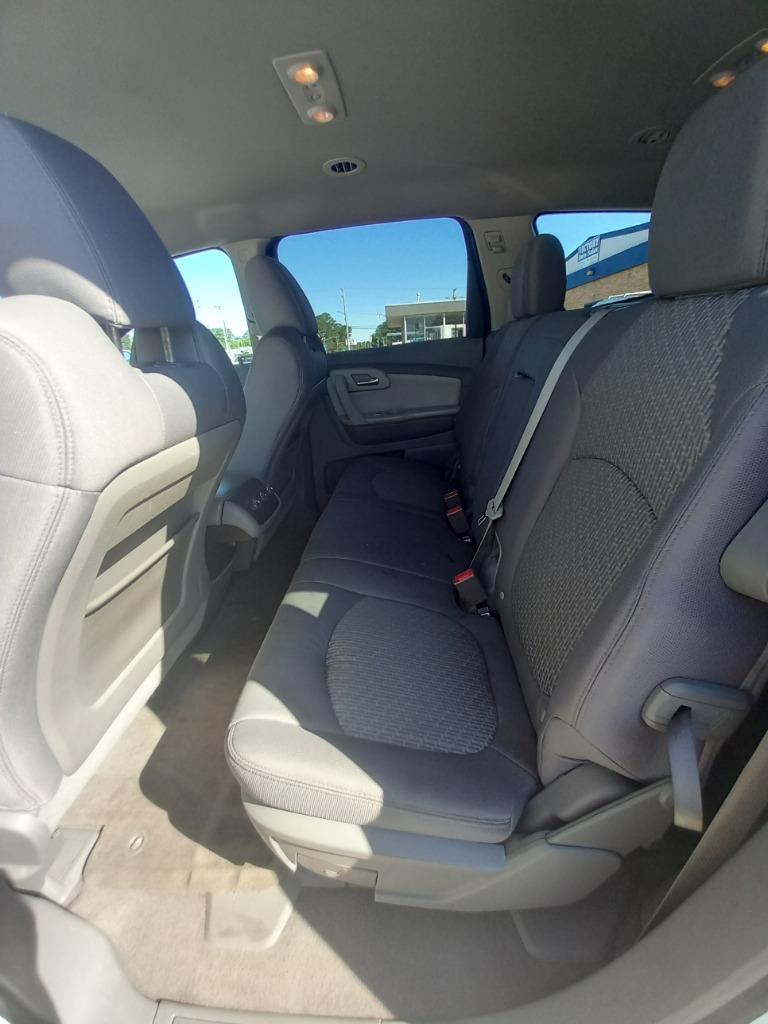 2012 Chevrolet Traverse LT photo