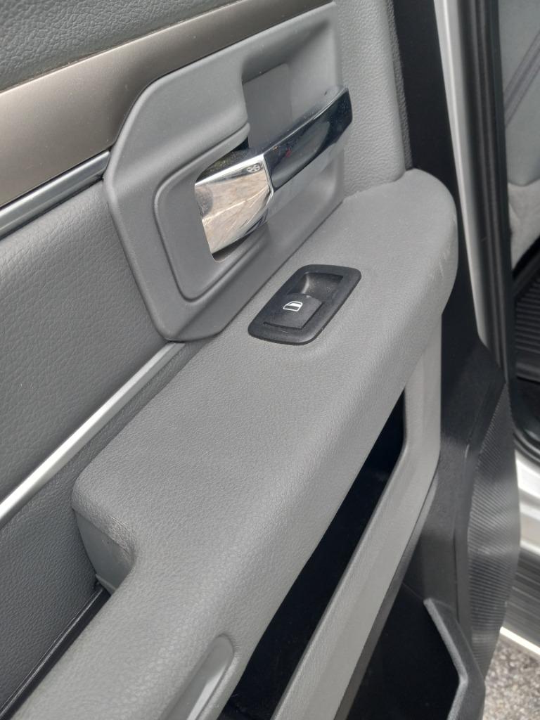 2017 Ram 1500 - $13,500
