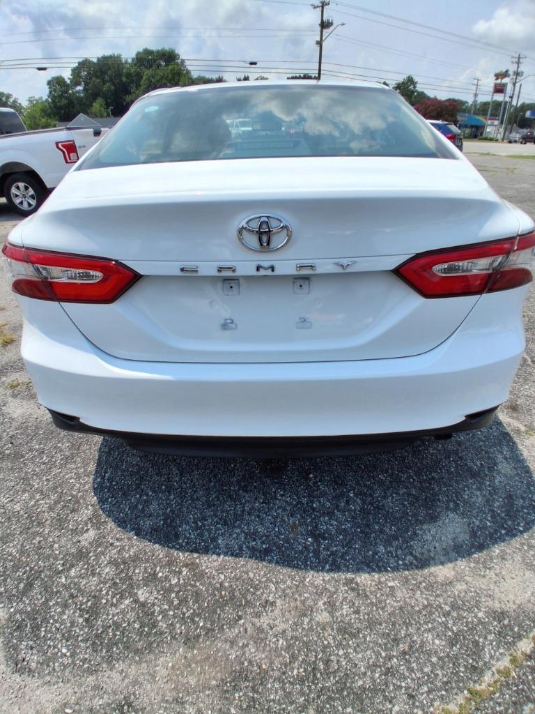 2018 Toyota Camry - $9,995