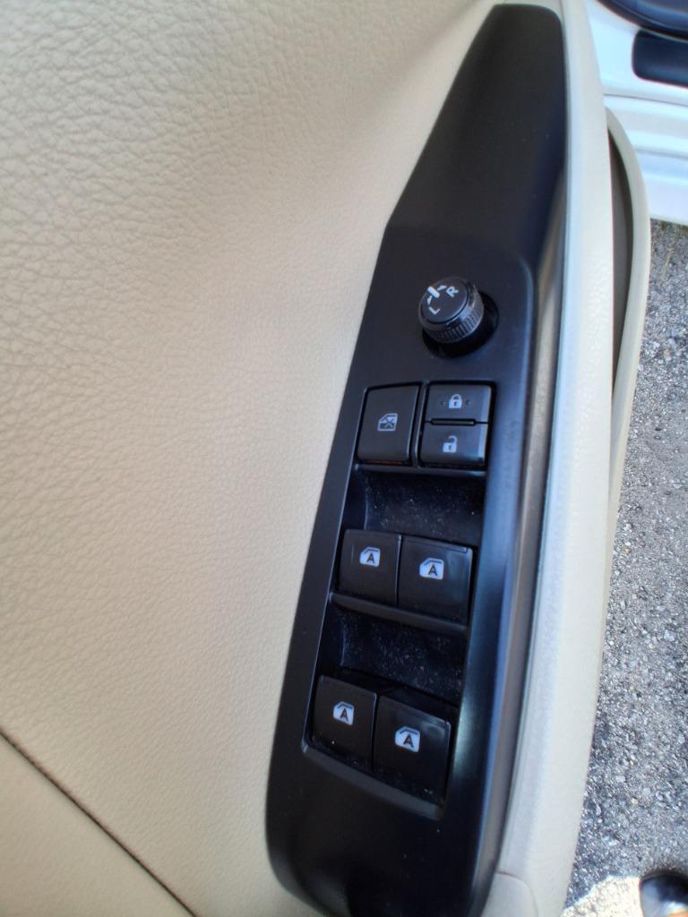 2018 Toyota Camry - $9,995