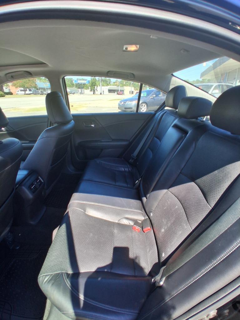 2015 Honda Accord - $8,995