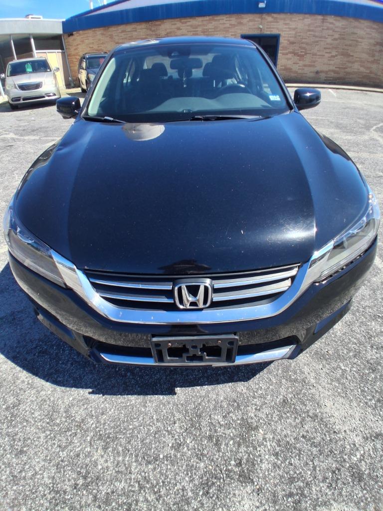 2015 Honda Accord - $8,995