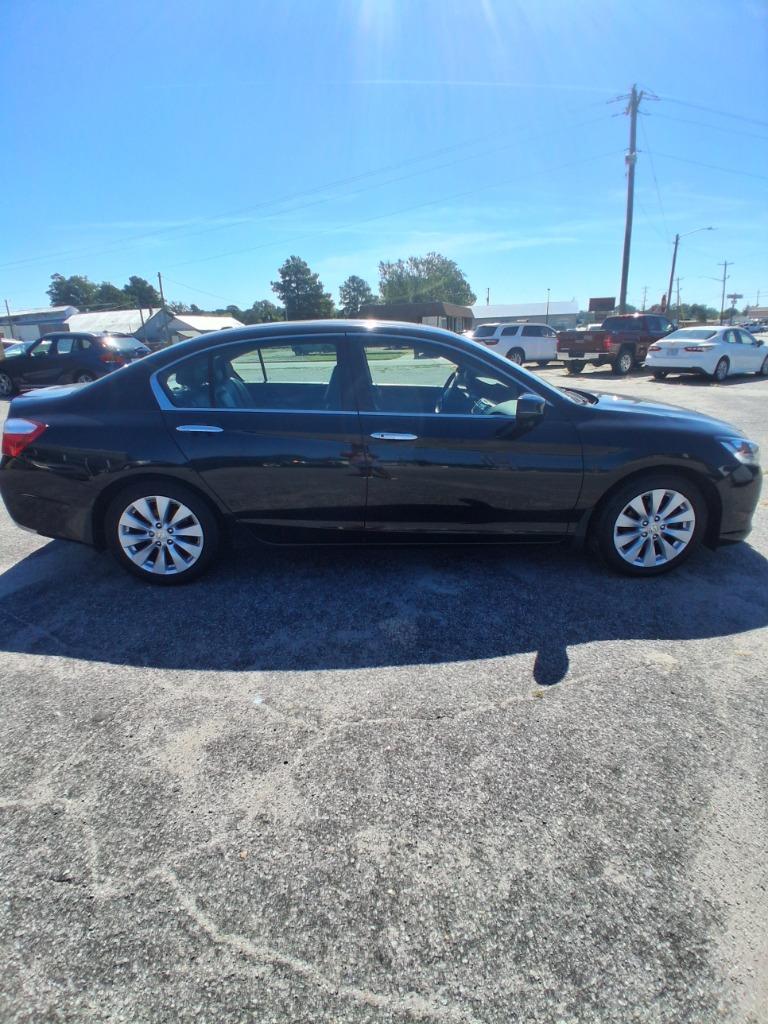 2015 Honda Accord - $8,995