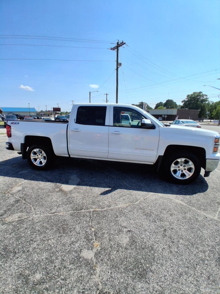 2015 Chevrolet Silverado - $14,995
