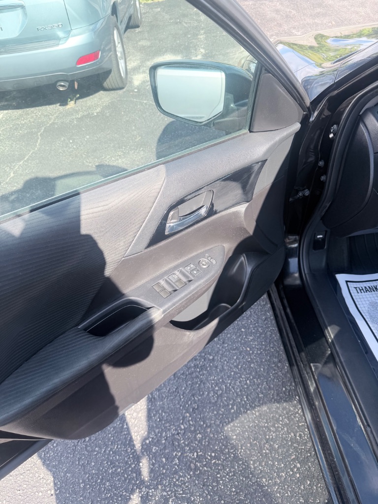 2017 Honda Accord - $13,990