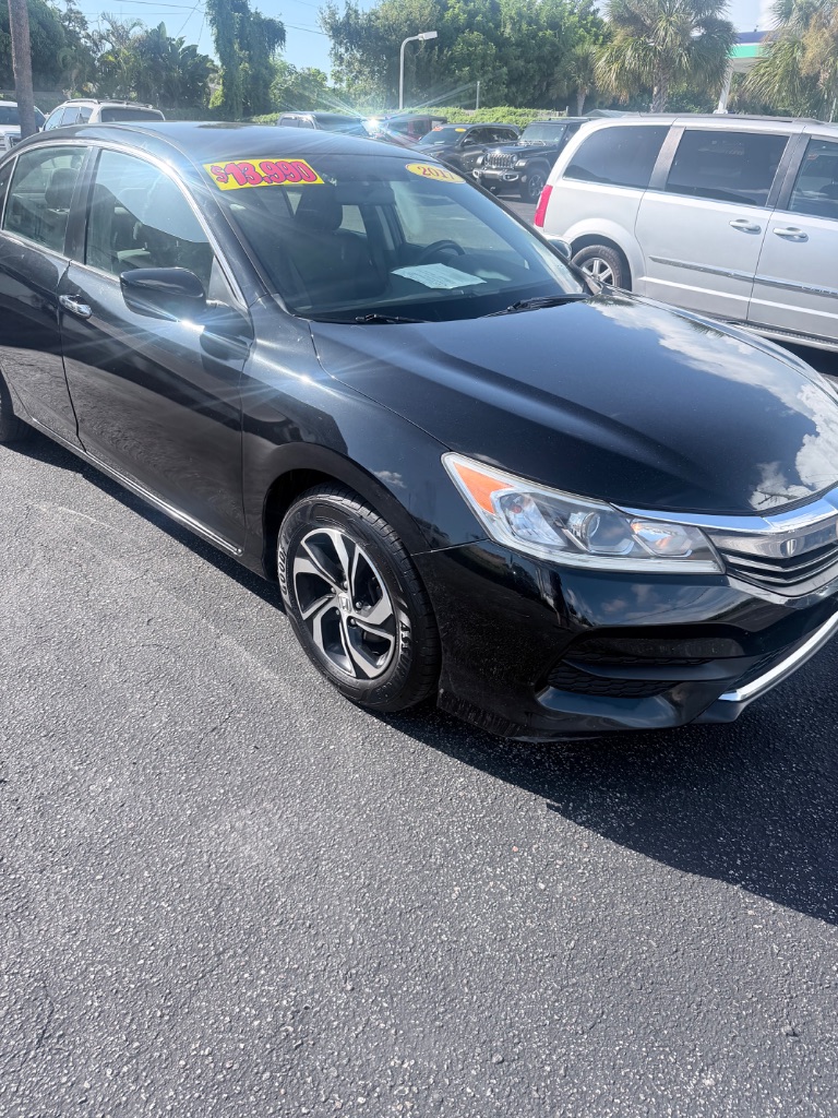 2017 Honda Accord - $13,990