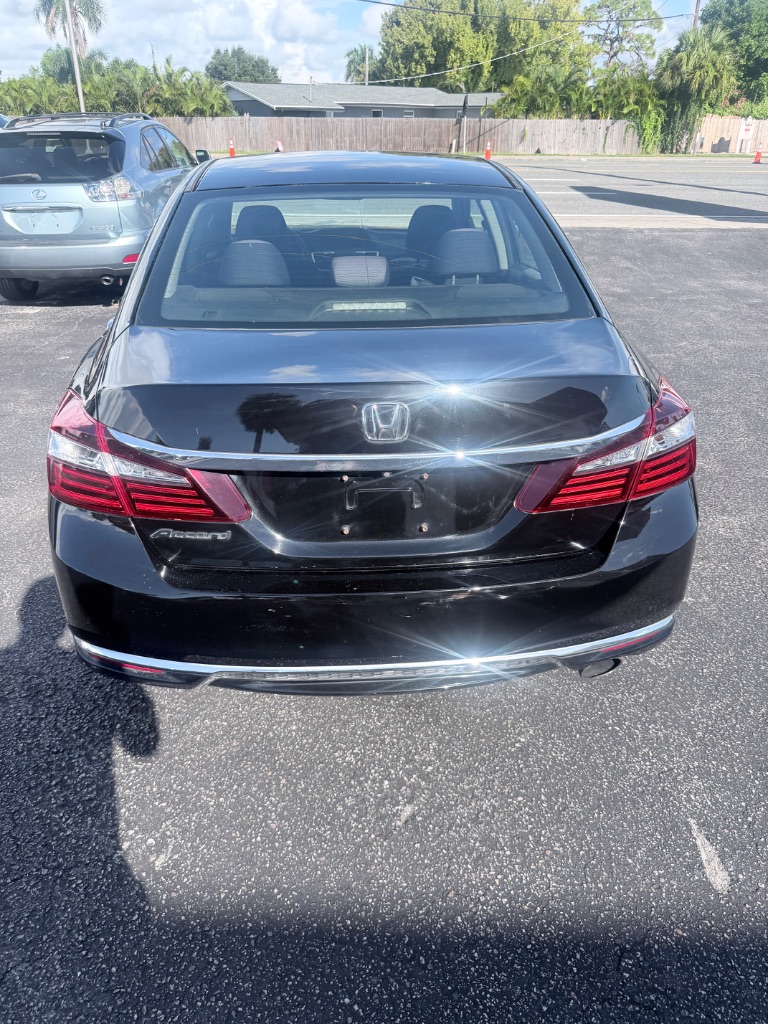 2017 Honda Accord - $13,990