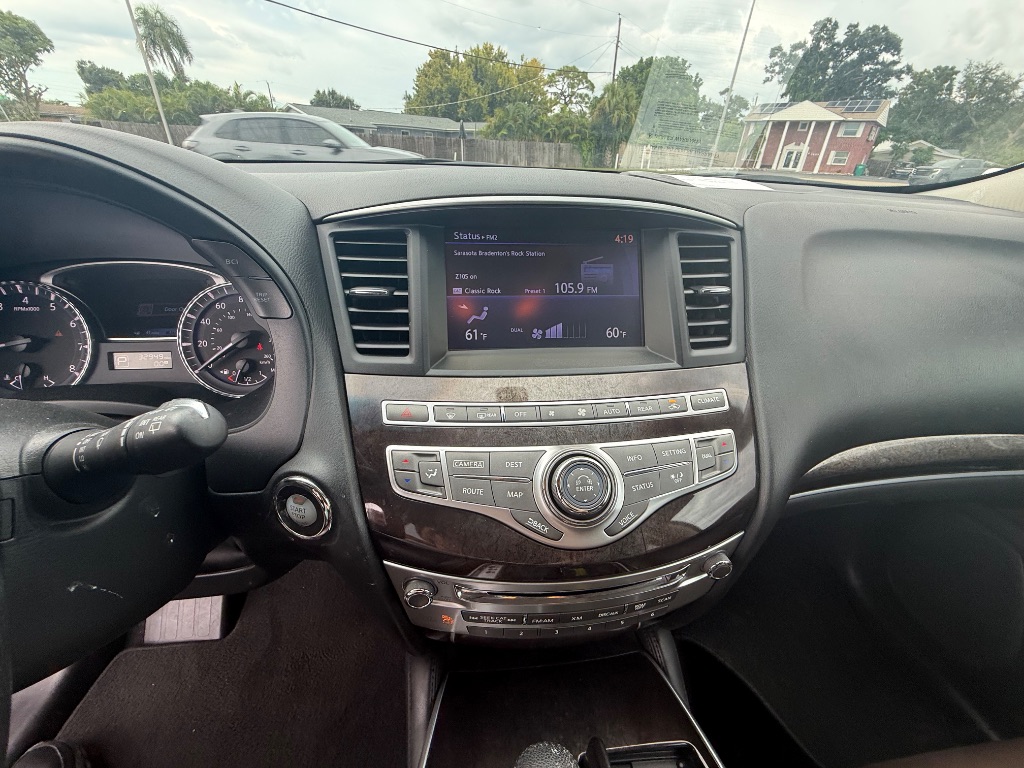 2013 INFINITI JX - $10,990