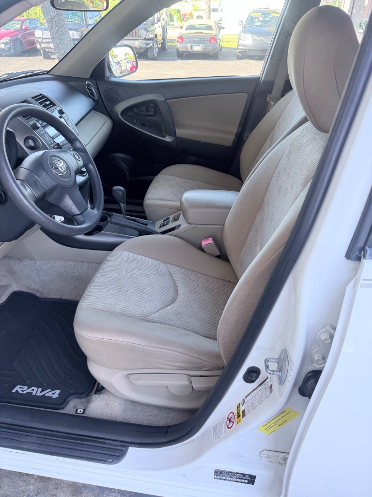 2009 Toyota RAV4 - $9,500