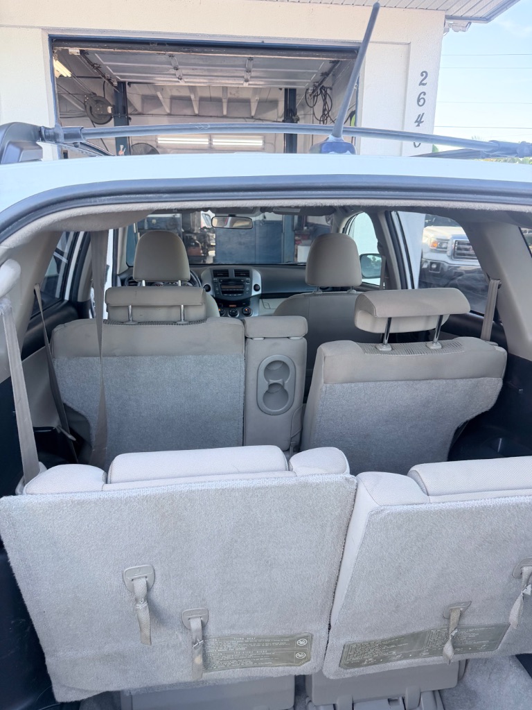 2009 Toyota RAV4 - $9,500